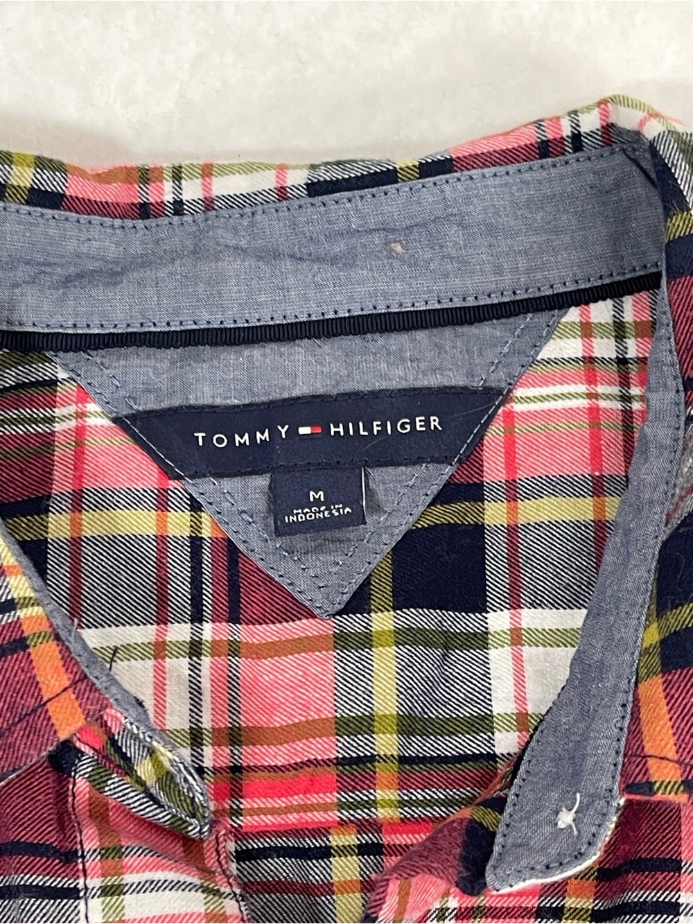 Tommy Hilfiger Women’s Medium Plaid Button Down Shirt 100% Cotton Roll Tab - Picture 5 of 7